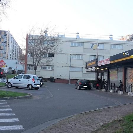 Chambre Avec Entrée Libre et Salle de Bain Privée Colomiers Esterno foto