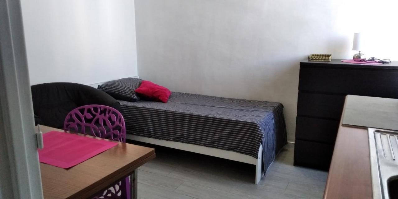 Chambre Avec Entrée Libre et Salle de Bain Privée Colomiers Esterno foto