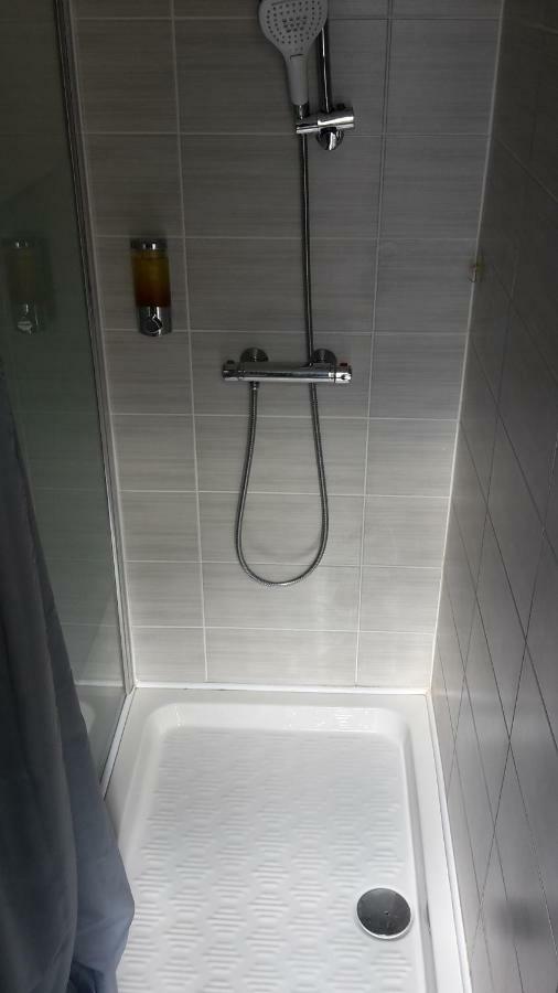 Chambre Avec Entrée Libre et Salle de Bain Privée Colomiers Esterno foto