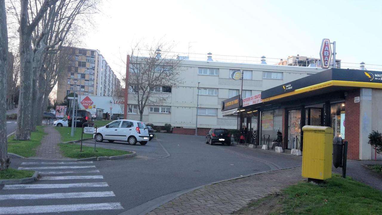 Chambre Avec Entrée Libre et Salle de Bain Privée Colomiers Esterno foto