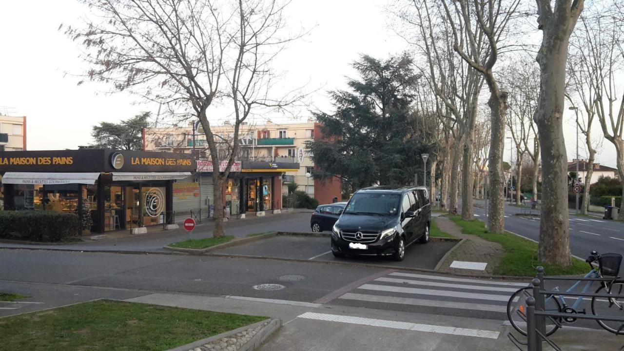 Chambre Avec Entrée Libre et Salle de Bain Privée Colomiers Esterno foto